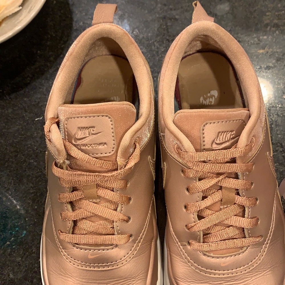 Nike air Max Thea rose gold